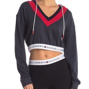 Tommy Hilfiger Cropped Hoodie